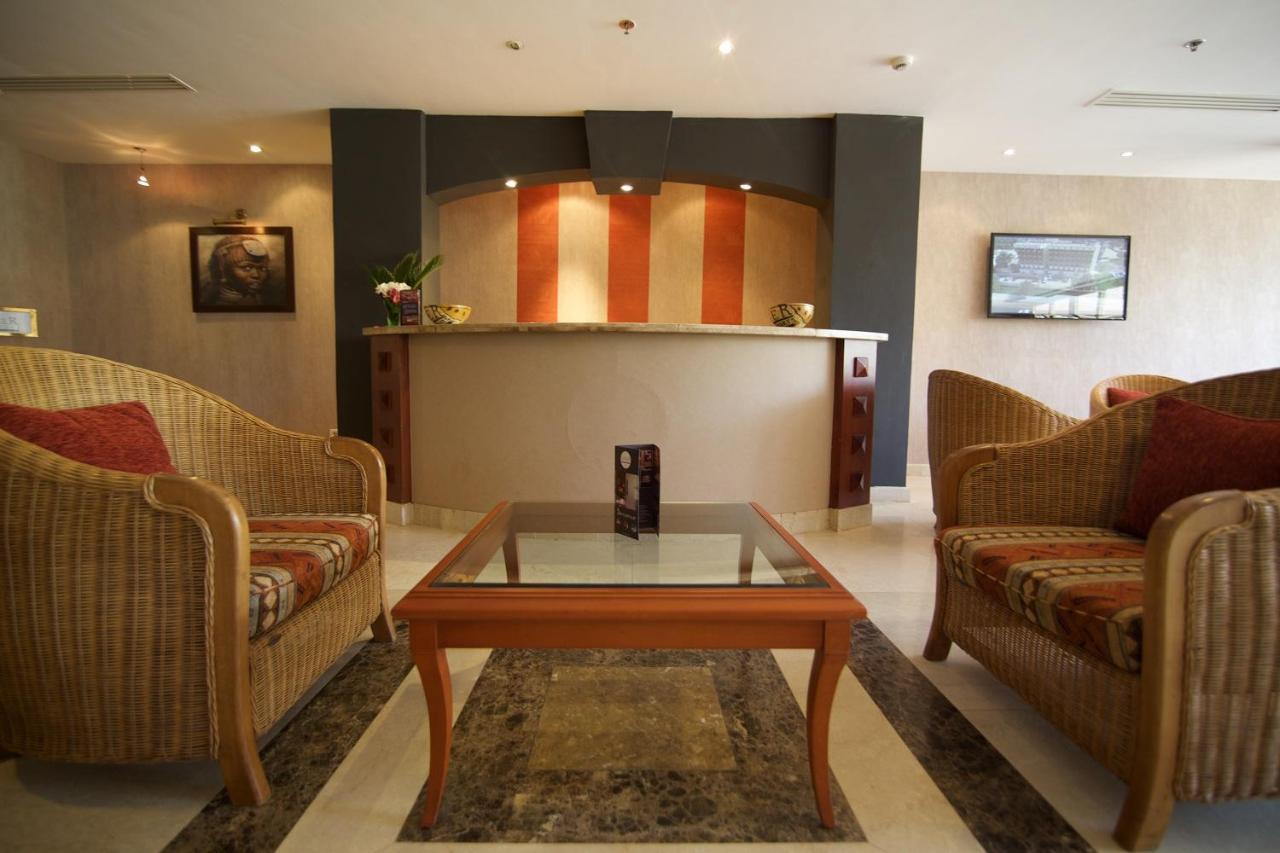 Hala Hotel & Aqua Park Bissau Bagian luar foto