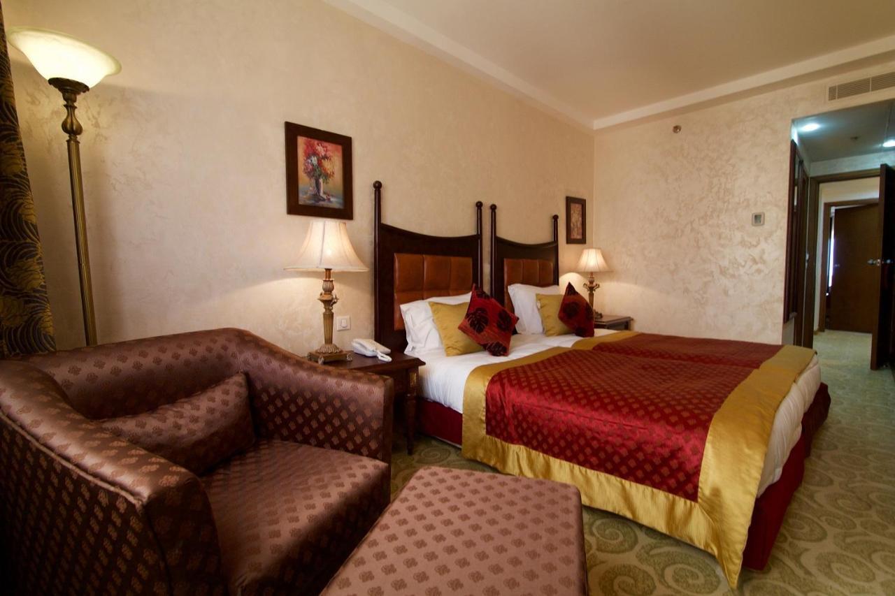 Hala Hotel & Aqua Park Bissau Bagian luar foto